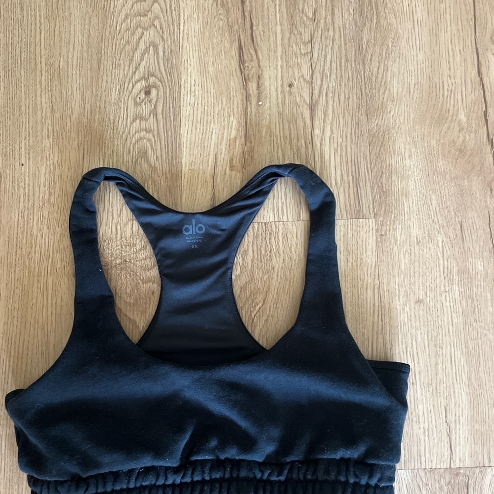 Alo Black Racerback Sports Bra women's  XS ✨